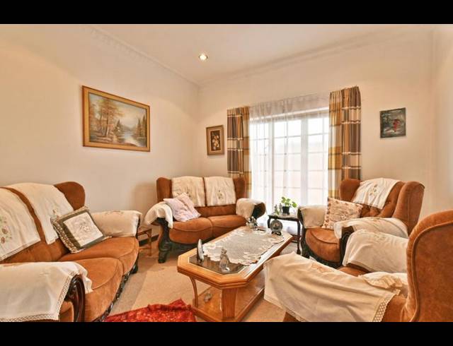 3 BEDROOM HOUSE FOR SALE IN SUNNYRIDGE